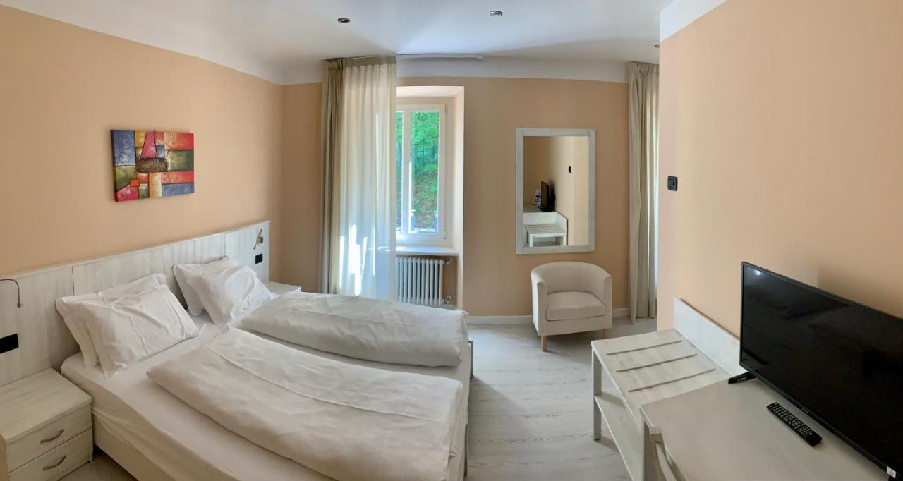 לאבארונה Hotel Du Lac Parc & Residence מראה חיצוני תמונה