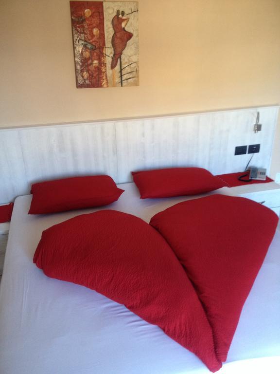 לאבארונה Hotel Du Lac Parc & Residence מראה חיצוני תמונה