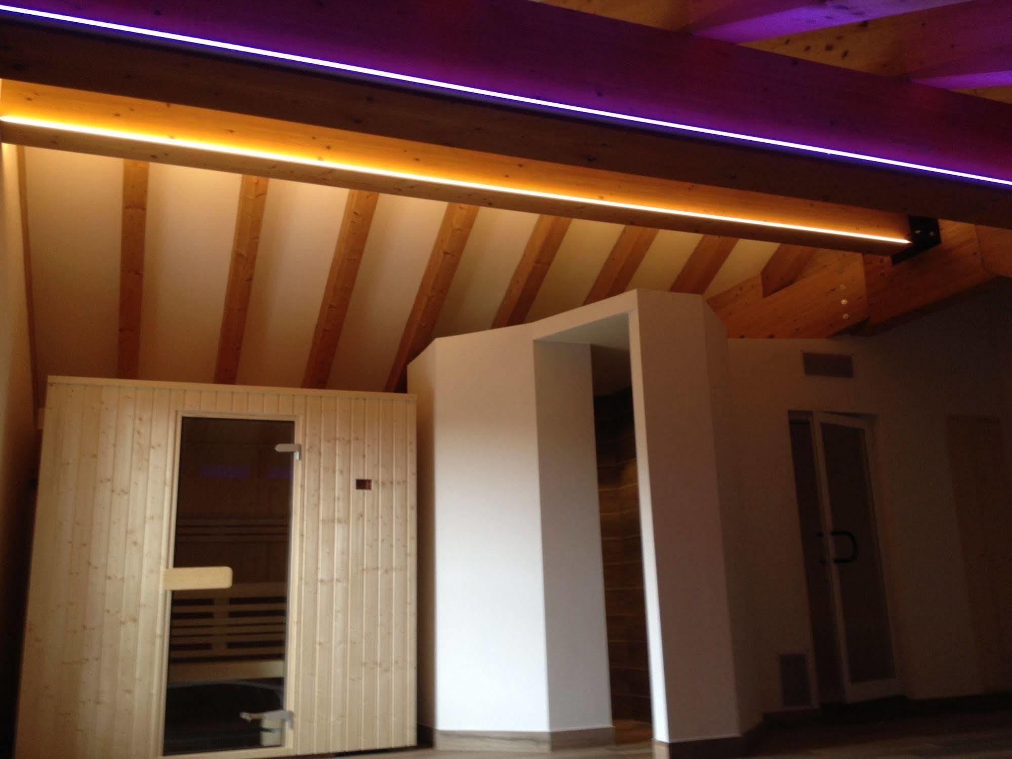 לאבארונה Hotel Du Lac Parc & Residence מראה חיצוני תמונה